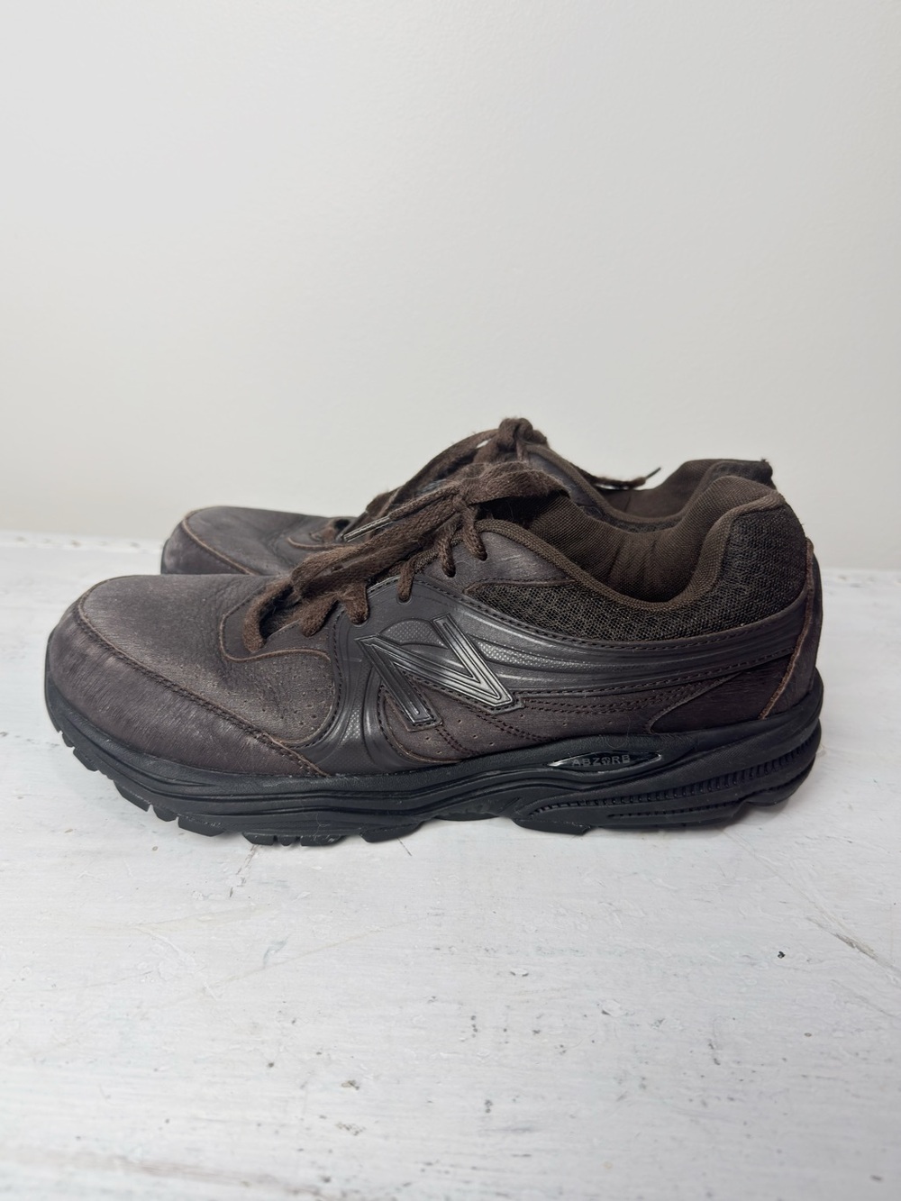 New Balance 840 Shoes Mens Size 11 Brown Leather Walking Comfort Sneakers